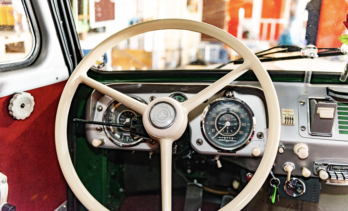 Scania Oldtimer Cockpit