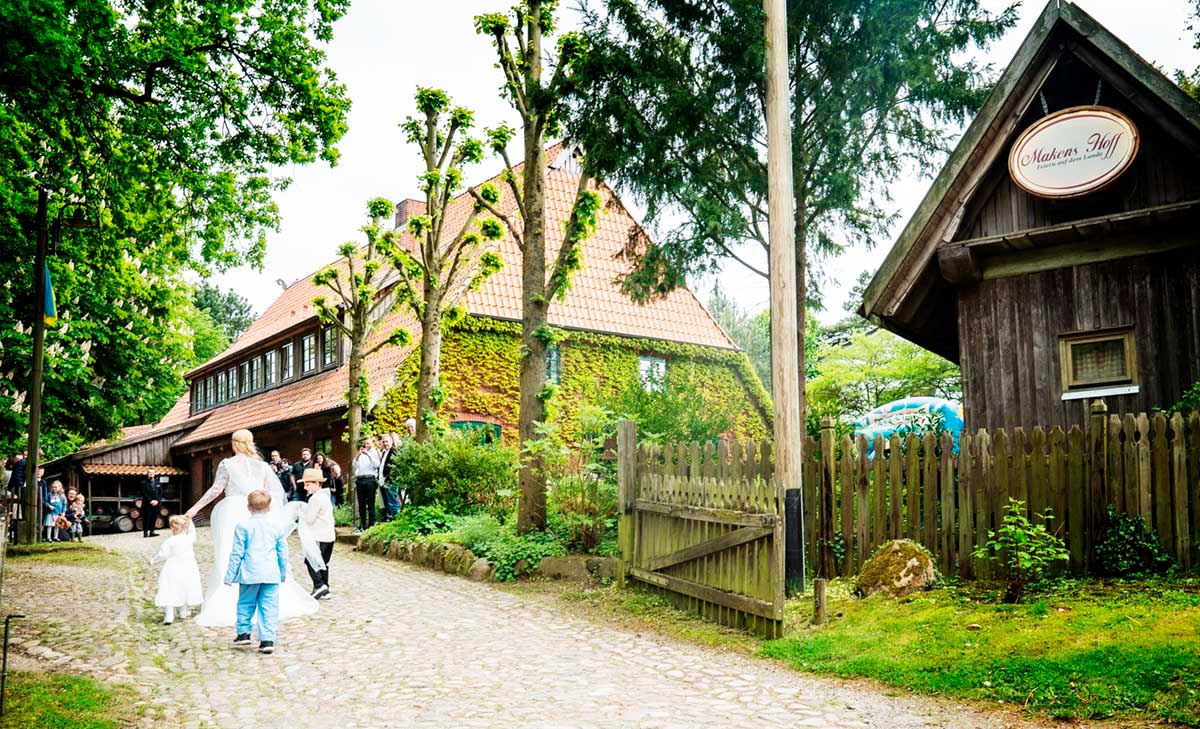 Makens Hoff Hochzeit Brautpaar
